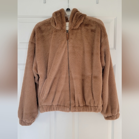 Thread & Supply Jackets & Blazers - NWT Thread & Supply Teddy bear jacket